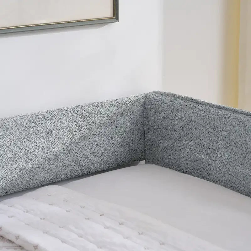 Full Boucle Daybed with Trundle