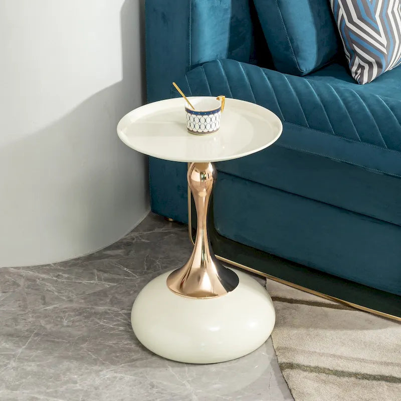Table d'appoint en acier au carbone avec finition dorée de 14.96, design moderne