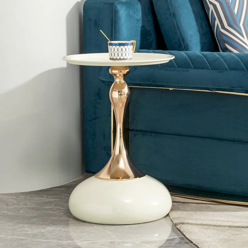 Table d'appoint en acier au carbone avec finition dorée de 14.96, design moderne