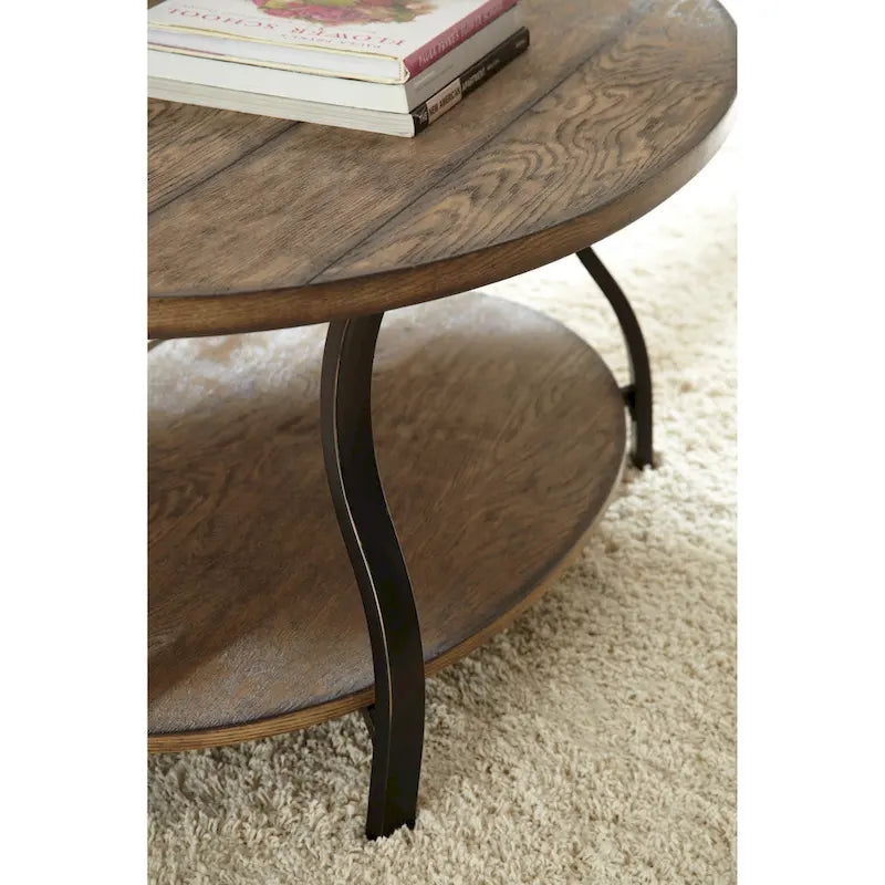 Ovale salontafel van hout en metaal