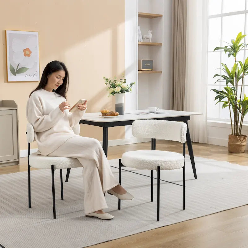 Chaises de salle à manger rondes modernes en bouclé, ensemble de 2