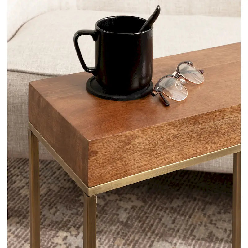 Smalle bijzettafel van hout en metaal
