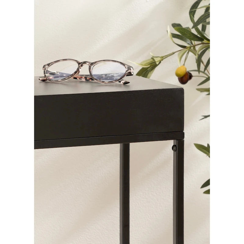 Smalle bijzettafel van hout en metaal