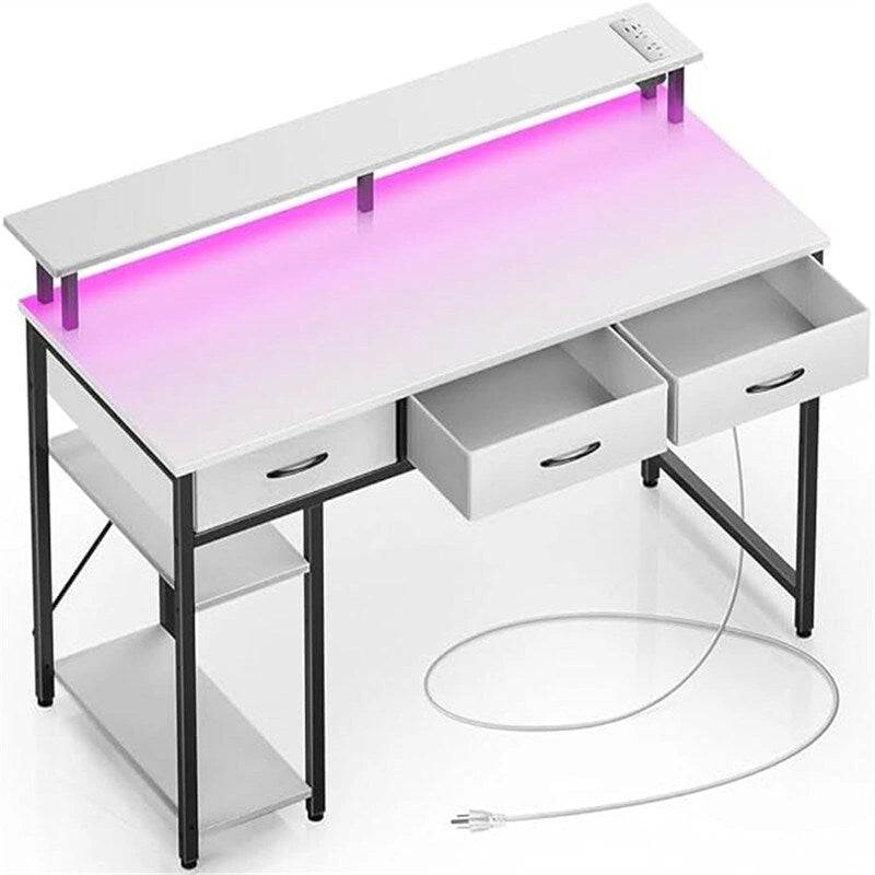 Bureau d'ordinateur avec alimentation